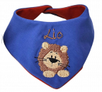 Wende-Halstuch Vorderseite: Jersey (jeansblau), Löwe Leo, Name (braun), Rückseite: Jersey (braun), Druckknopf (blau)